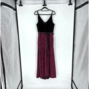 NWT Black Velvet & Burgundy Floral Sleeveless A-Line Gown - Size 16 - Whimsigoth